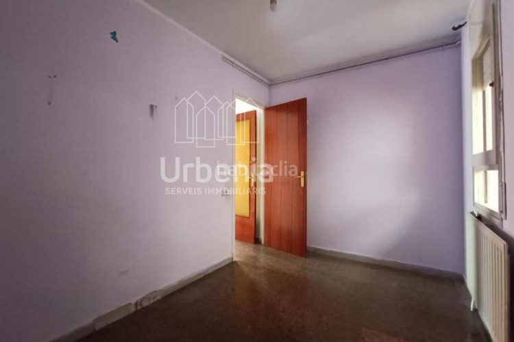 Piso gran piso, 4 habitaciones, genial ubicación en Terrassa
