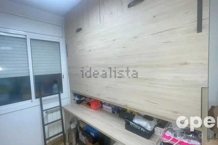 Piso en plaza del Mestre Serrat