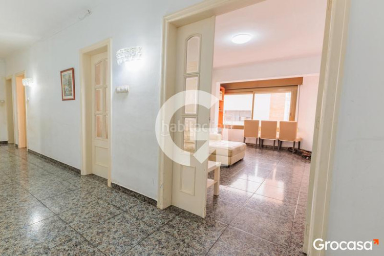 Piso magnífico piso con balcón en Can Palet Terrassa