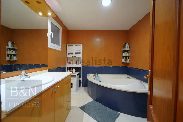 Chalet adosado en Barrio Segle XX