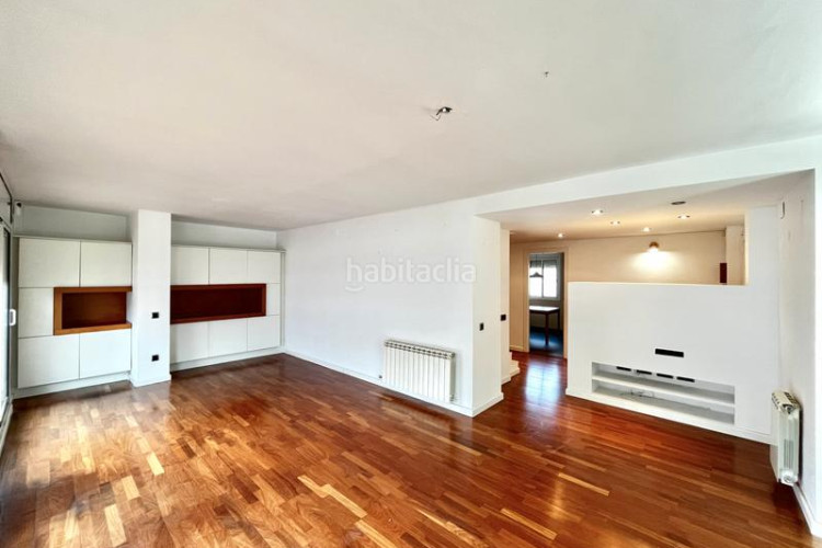 Dúplex exclusivo ático-dúplex con 2 terrazas privadas y luz natural en Sant Pere Nord en Terrassa