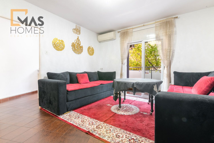 Carrer u010FEdison, La Cogullada