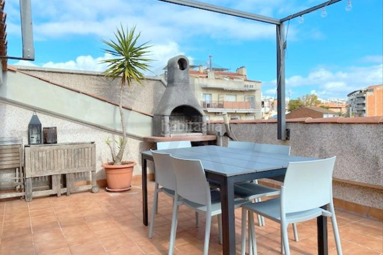 Dúplex gran terraza y con parking incluido! en Can Palet Terrassa