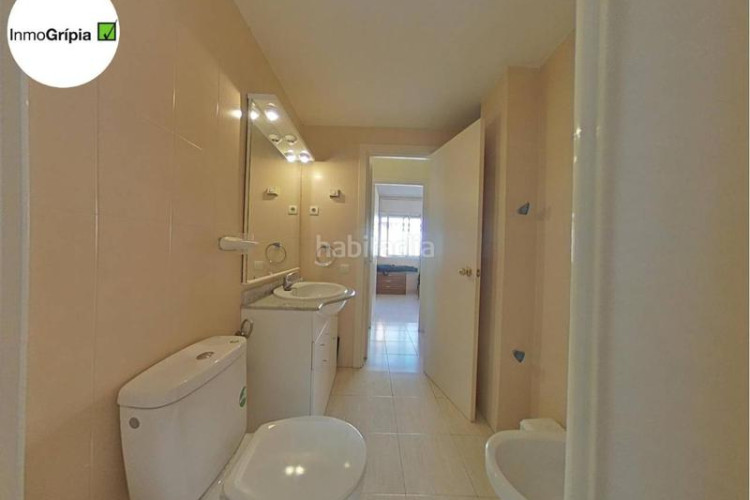 Piso  en venta en les arenescan montllorla grípia08227 en Terrassa