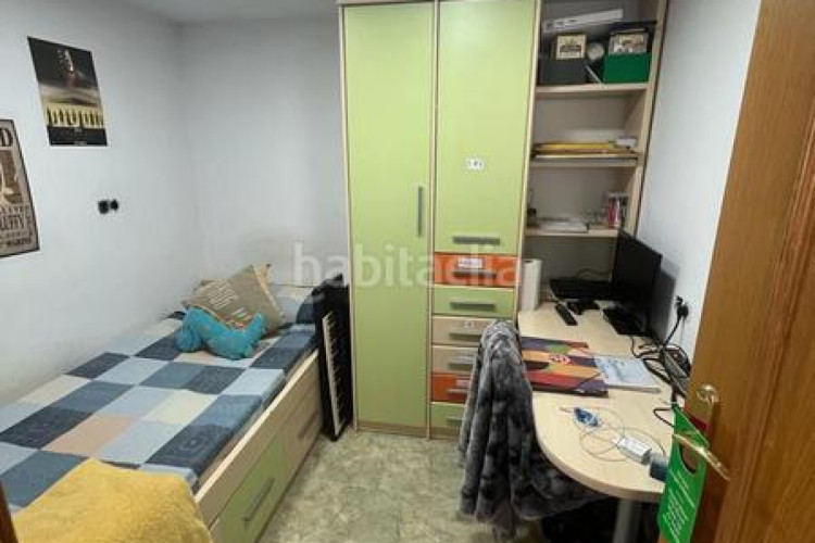 Chalet  en venta en La Cogullada, 5 dormitorios. en Terrassa