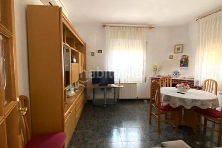 Chalet  bifamiliar ubicado en Can Parellada en Terrassa