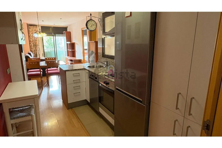 Piso en calle de la Poetessa Caparà