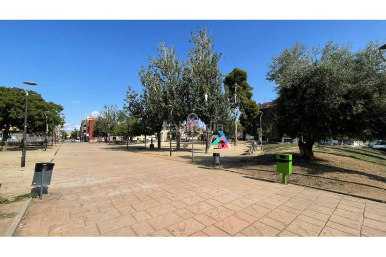 Piso  seminuevo en venta tocando avda. de barcelona de 35m construidos. en Terrassa