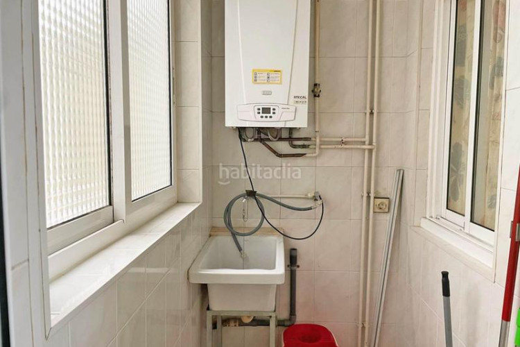 Piso  en venta zona escoles en Cementiri Vell Terrassa