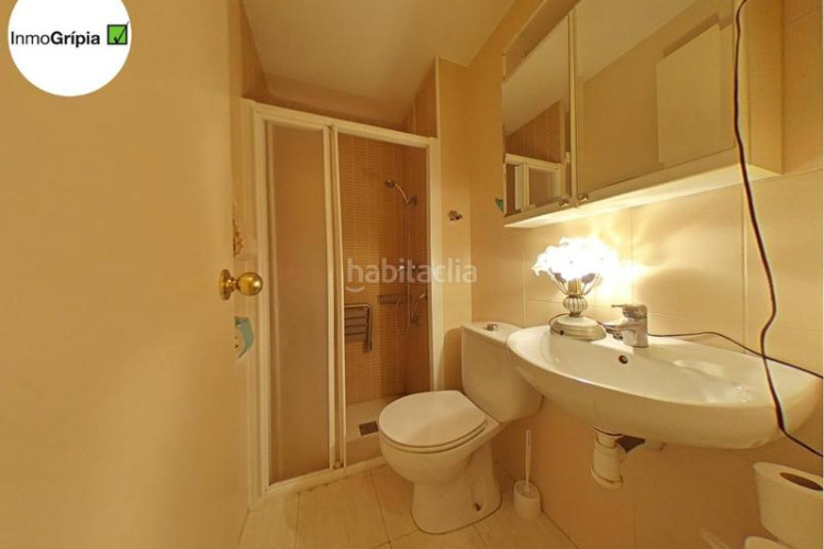 Piso  en venta en les arenescan montllorla grípia08227 en Terrassa