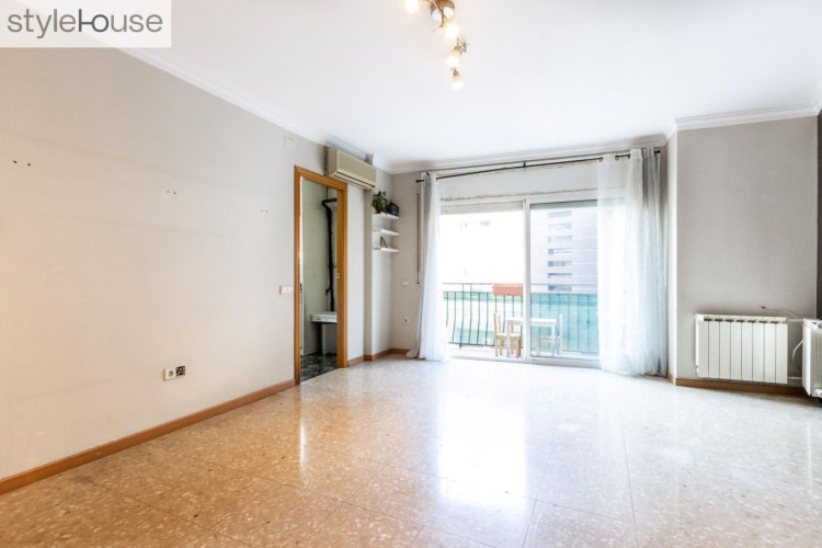 Terrassa - Carrer autonomia, Sant Pere