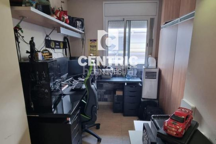 Piso dúplex 3 habt estudio pk en Les Arenes - La Grípia - Can Montllor Terrassa
