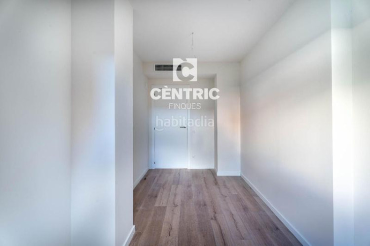 Piso prat de la riba, obra nueva en San Pere Terrassa