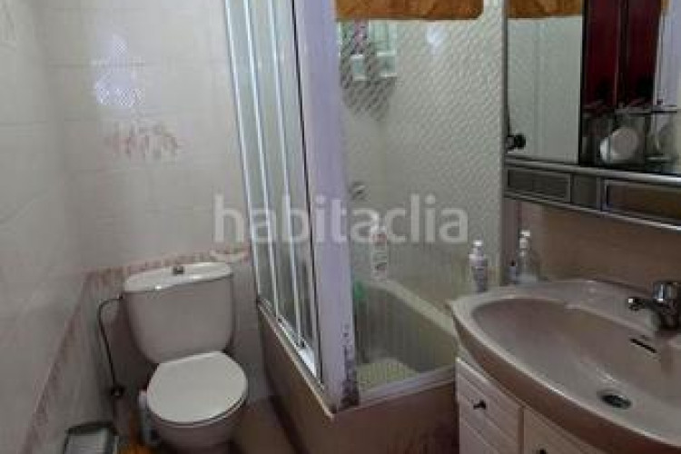 Casa  cantonera, ideal para 2 familias en Ca n'Anglada Terrassa
