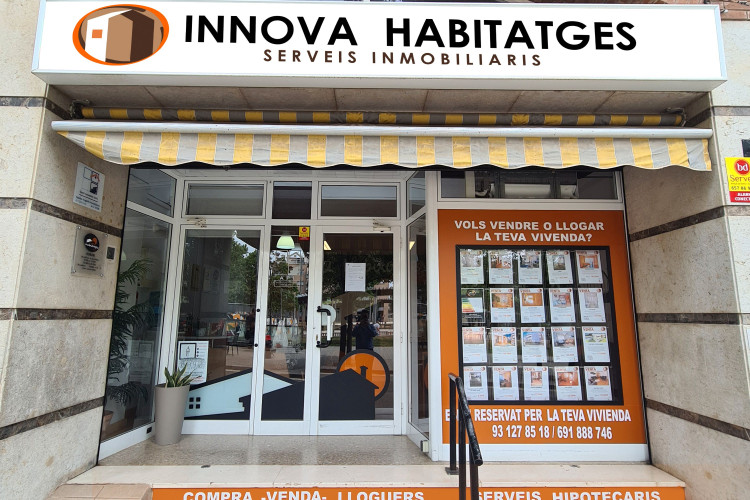 Carrer de Cervantes, 55, Barri del Centre