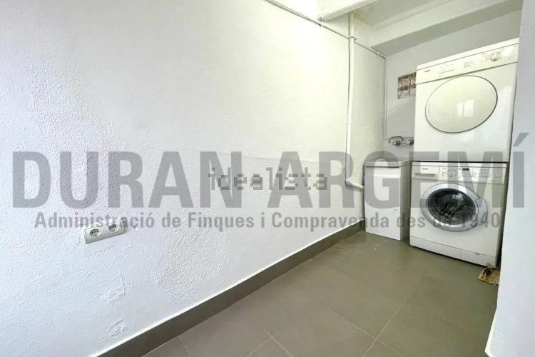 Piso en camino Fondo