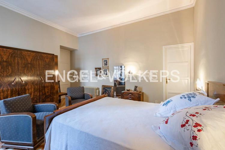 Apartamento vive en el corazón con historia, estilo y todo el confort actual en Terrassa