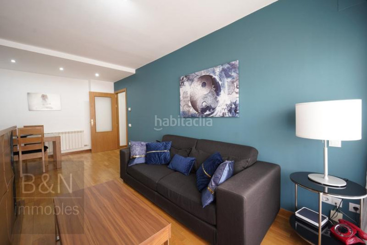 Piso te vas a enamorar de su carácter! amplio, luminoso, con zona comunitaria y plaza de párquing con trastero en Terrassa