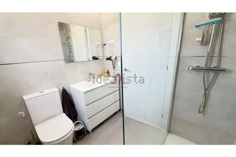 Chalet pareado en carretera de Rellinars