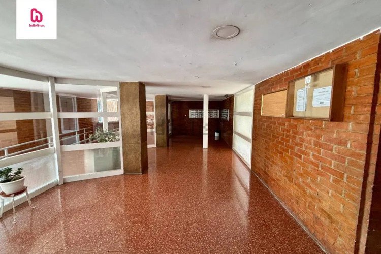 Piso en calle de Montblanc