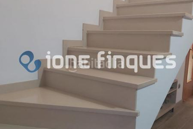 Piso ione finques ofrece en Egara Terrassa