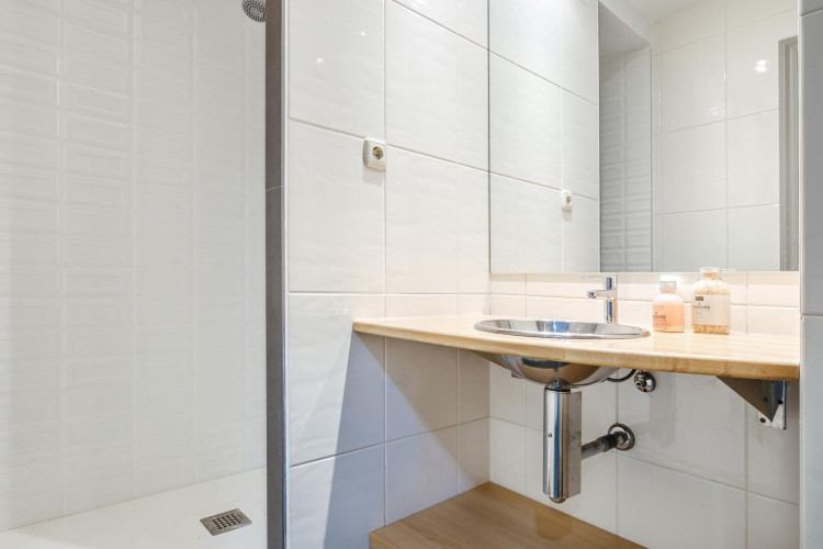 Vallparadu00EDs - Antic Poble de Sant Pere