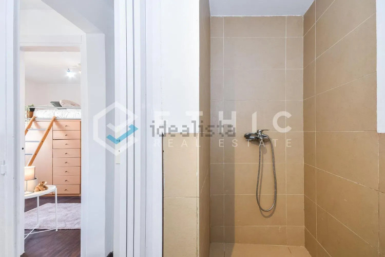 Piso en calle d'Albinyana, 4
