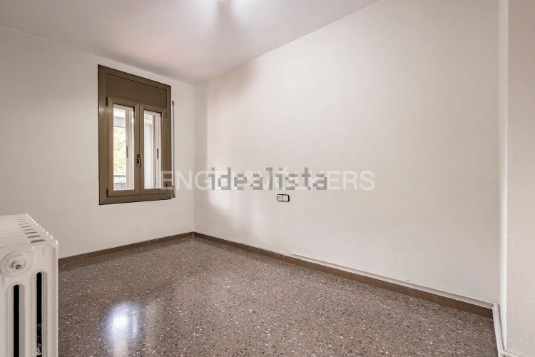 Piso en Barrio Escoles