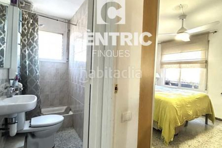 Piso torrent den pere parres, piso de 4habs. 2 wc en Terrassa