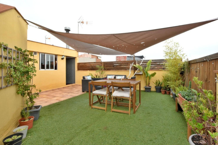 Calle del Canigu00F3, Les Arenes - La Gru00EDpia  Can Montllor