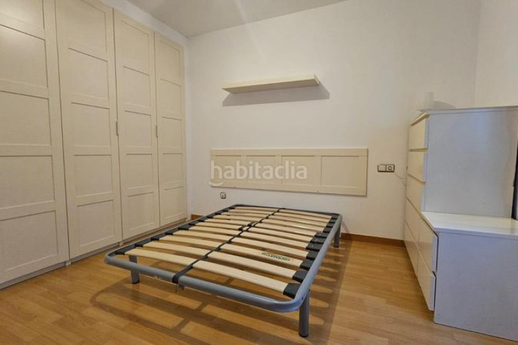 Piso junto centro civico montserrat roig en Plaça Catalunya - Escola Industrial Terrassa
