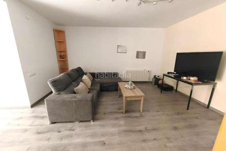 Casa  ideal para dos familias con gran patio y terraza en la gripia en Terrassa