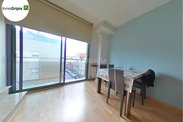 Dúplex piso en venta en les arenescan montllorla grípia08227 en Terrassa