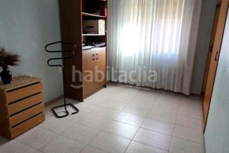 Casa  cantonera, ideal para 2 familias en Ca n'Anglada Terrassa