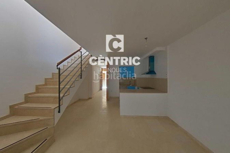 Dúplex piso reformado con 3 habitaciones y alquiler activo inversión con recorrido! en Terrassa