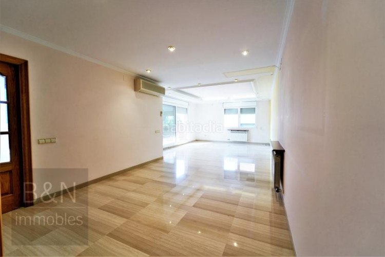 Chalet calidez y diseño en una casa señorial en la zona olímpica! en Terrassa