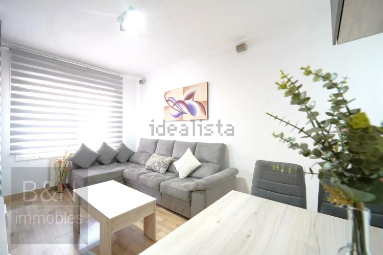 EN EL CENTRO DE TERRASSA CON TERRAZA DE 20 m² Y A UN PASO DEL PARC VALLPARADÍS