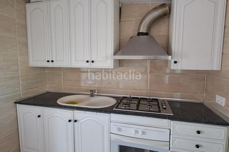 Ático atico totalmente reformado. 2 hab. dobles. 2 terrazas. amplio estudio. en Terrassa