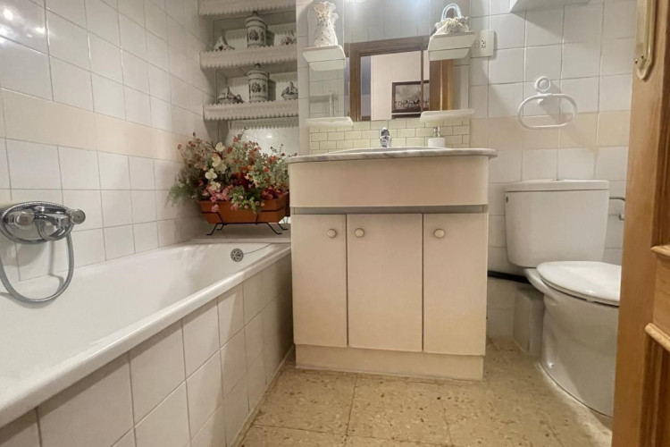 De Francesc Maciu00E0, Sant Pere Nord