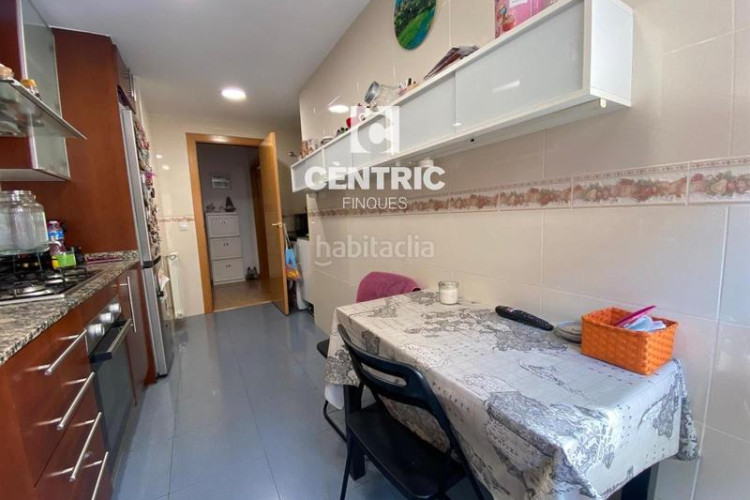 Piso  de 2 habitaciones para invertir en Segle XX Terrassa