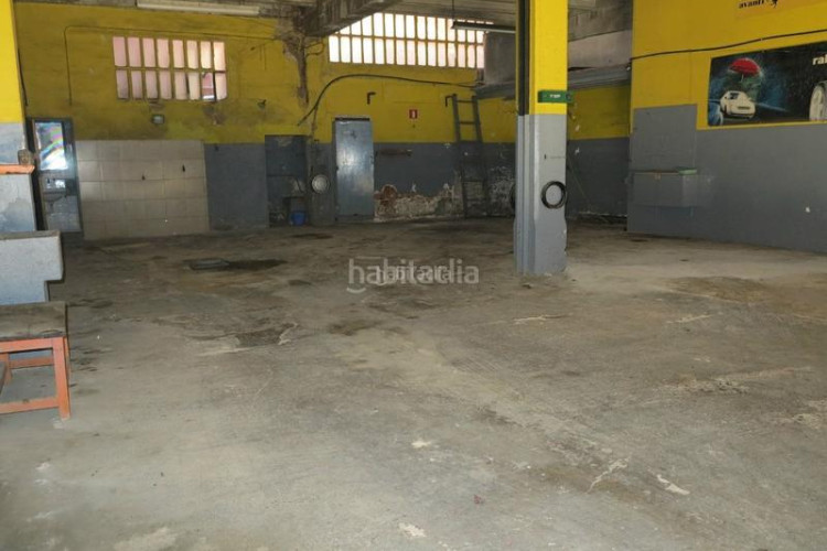 Casa en carrer mare de deu del mar local per a edificar en Terrassa
