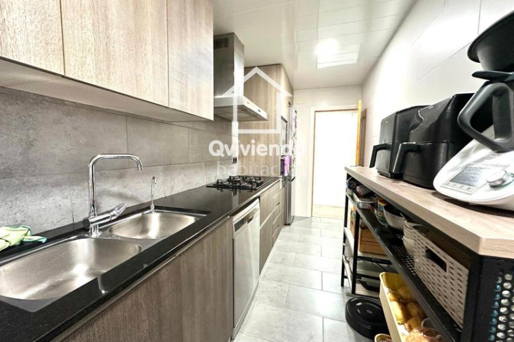 Piso  reformado y luminoso junto a la carretera de montcada en Terrassa