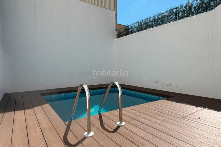 Casa en carrer de las navas de tolosa 87 exclusiva casa a estrenar con piscina privada en Terrassa