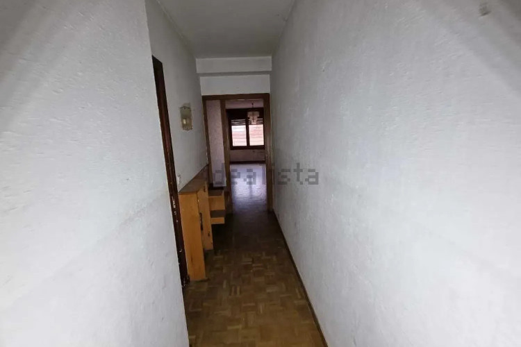 Chalet pareado en carretera de Castellar