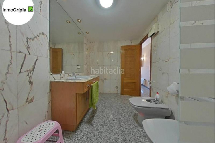 Piso  en venta en les arenescan montllorla grípia08227 en Terrassa
