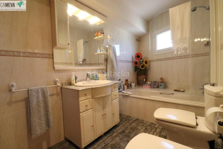 Casa única e impresionante finca a 4 vientos con piscina y jardin en Terrassa