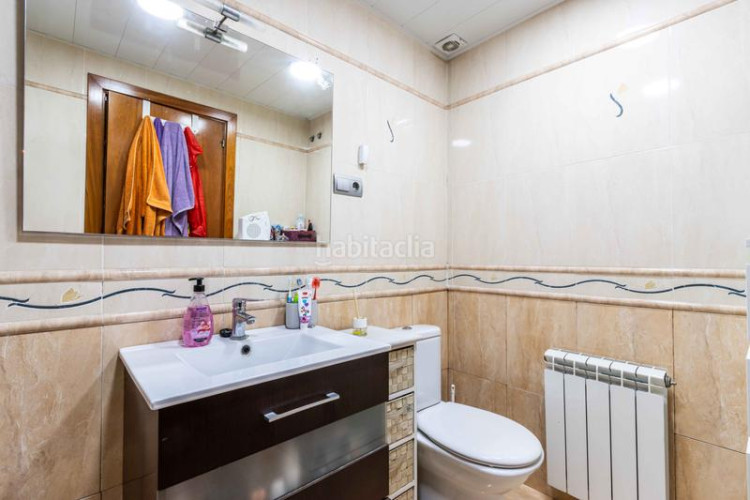 Piso un lugar para vivir, jugar y compartir momentos en familia en Terrassa