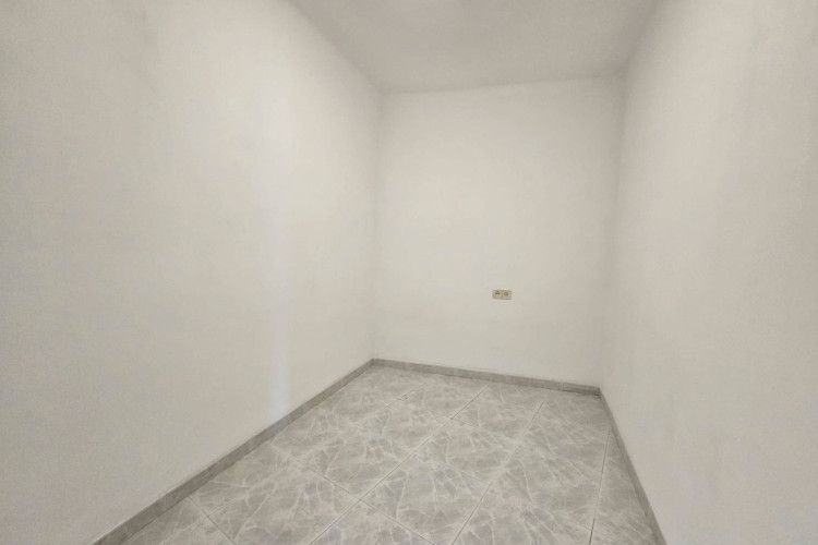 Carrer de Nu00FAria, La Maurina