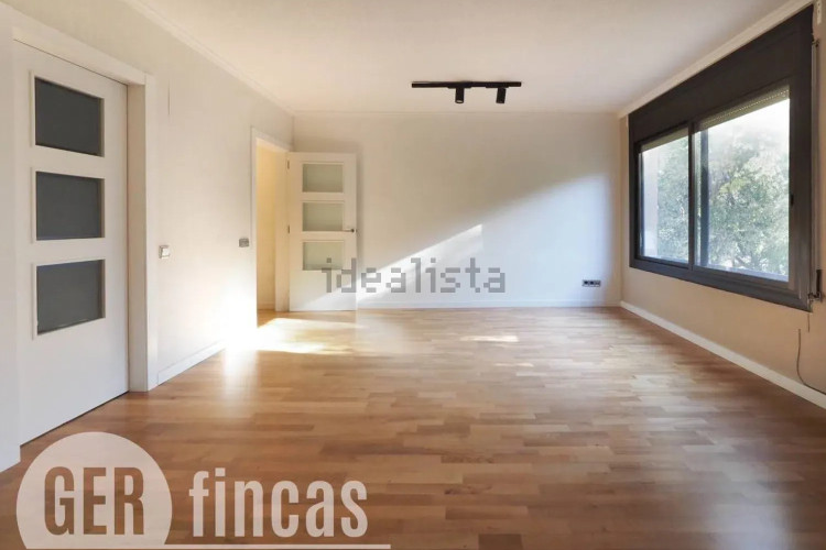 Piso en avenida de Joaquim de Sagrera