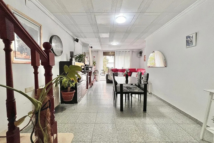 Casa independiente en Barrio La Cogullada